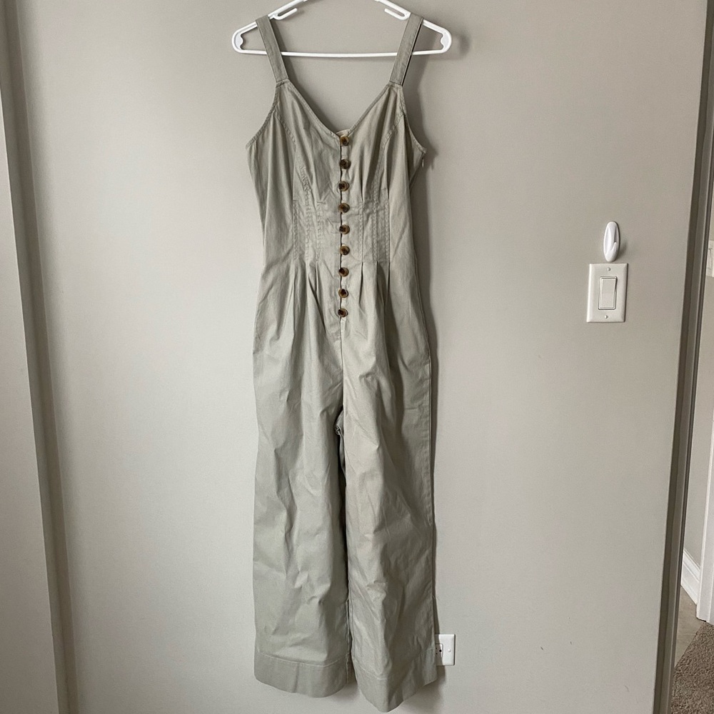 Universal Thread Sleeveless Button Jumpsuit NWT - Picture 14 of 14